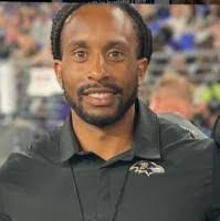 Travis Hawkins's Instagram, Twitter & Facebook