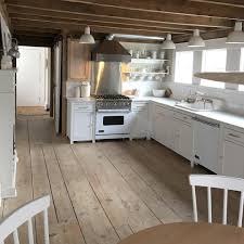traditional farmhouse kitchen @white