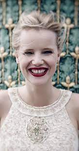 Gra w kilku językach, współpracuje ze światowymi. Joanna Kulig Imdb