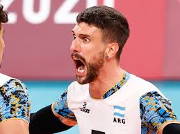 Father sought, son seeks: volleyball gives the Conte family a third chance 