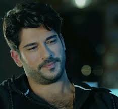 Pin De Alaa Khsiren En Kamal Borak Orgevt Actores Celebridades Amor