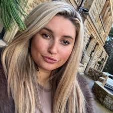 Does anyone make the tickets for your going to… my daughter is going away  in Feb and I told her I couldn't afford the trip but I want to surprise her  that