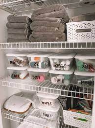 26 Bathroom Organization Idea For Your First Apartment In College Closet Hacks Organizing Linen Closet Organization Diy Bathroom Closet Organization