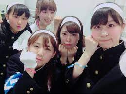 ボード girls in japanese boy uniform gakuran のピン