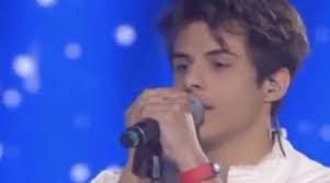 Michele Merlo, "leucemia fulminante colpa del vaccino. Faceva lo  spiritoso": l'orrore novax contro l'ex cantante di Amici