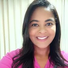 Wanda Davila's Instagram, Twitter & Facebook