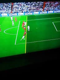 و كان لاعب بايرن ميونخ الألماني أوين هارغريفز هو صاحب أول هدف أحرز في هذا الملعب خلال مباراة بايرن ميونخ ومونشنجلادباخ في الدوري الألماني وأنتهت 3/0 للبايرن. ØµÙˆØ± ÙØ¶Ø§Ø¦Ø­ ØªØ­ÙƒÙŠÙ…ÙŠØ© ÙÙ‰ ÙÙˆØ² Ø§Ù„Ø±ÙŠØ§Ù„ Ø¹Ù„Ù‰ Ø§Ù„Ø¨Ø§ÙŠØ±Ù† Ù…Ø¨ØªØ¯Ø§