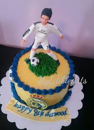 Este #cake es para ti!! Real Madrid Cristiano Ronaldo Cake Childrens Birthday Cakes Real Madrid Cake Cake