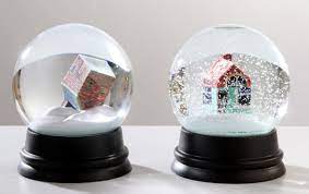 Snow globes make great gifts at any time of the year. Made In St Louis Custom Snow Globes Use 3d Imaging To Put Your Home In A Globe Lifestyles Stltoday Com