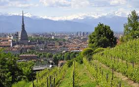 Weekend nella fascia di restrizioni intermedia per tutta italia, prima del ritorno alle assegnazioni di fascia a seconda dell'rt delle singole regioni. Piemonte Zona Gialla Rinforzata E Zona Arancione Le Nuove Regole Dal 7 Gennaio