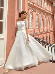 Das hochzeitskleid mit der spektakulären lange schleppe von prinzessin diana (†36). Brautkleid Kaufen In Dresden Chemnitz Leipzig Halle