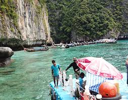 Phi Phi Island Projects :: Photos, videos, logos, illustrations and  branding :: Behance