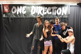 1 Likes Tumblr I Love One Direction One Direction Meet And Greet Poses