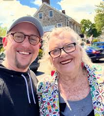 Happy Birthday Twins. I miss you everyday Pop. 🖤💛