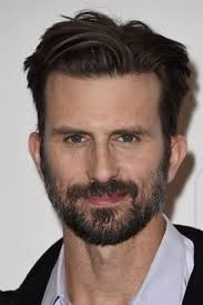 Reparto de Mosaic (serie 2018). Creada por