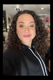 Am I turning a haircut pic into a super emo inspirational thought piece?  Hell to the yes, I am. Consider this your sign to LET THE DEAD ENDS GO!  (With your hair