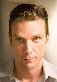 爱得太辛苦_购票_剧情介绍_演职人员_图集-猫眼电影