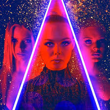 Movie Review: The Modeling World Gets Gothic in 'The Neon Demon'