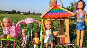 Chelsea beach is a 1.5 km long, straight stretch of sand between bonbeach and edithvale. Hide And Seek Elsa And Anna Toddlers At Playground Chelsea Skipper Park Picnic Slide Youtube