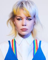 How Business Owners can Balance Running a Salon and a Column