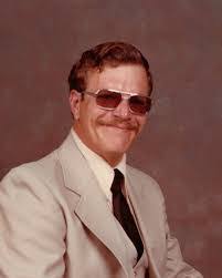 Ralph Estes's Instagram, Twitter & Facebook