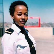 Olorato Major Young Black Pilots Reach For The Stars The Star South Africa Female Pilot Pilot Young