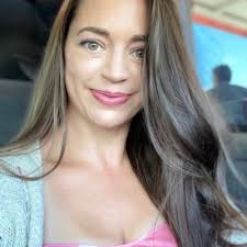 sherry barton (@sherryb71204755)