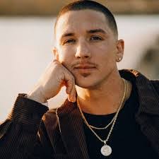 Cody Winn's Instagram, Twitter & Facebook