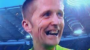 La gara di sabato sera allo stadio luigi ferraris tra la sampdoria ed il milan sarà diretta da daniele orsato, uno dei fischietti più importanti del nostro calcio. O Xrhsths Lazioland Sto Twitter We Ll Be Skipping The Motm Poll Again As There Can Only Be One Winner Orsato Juvelazio