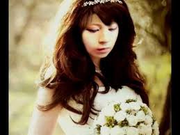 Thời đó, gil lê để tóc dài nhuộm màu hung đỏ. Chum áº£nh Gil Le Thá»i Ä'á»ƒ Toc Dai Trong Ra Sao