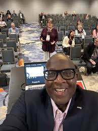 Shawnee Sullivan's Instagram, Twitter & Facebook