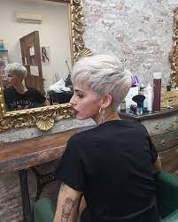 Gefallt 939 Mal 3 Kommentare Kurze Haare Short Hair Ideas Kurzehaare Auf Instagram Inm Short Hair With Bangs Short Blonde Hair Hairstyles With Bangs