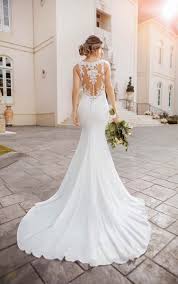 Rückenfreies brautkleid mit spitze und schleppe. Fit And Flare Brautkleider Hochzeitsrausch Brautmoden