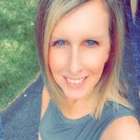 700+ profilů „Danielle Allen“