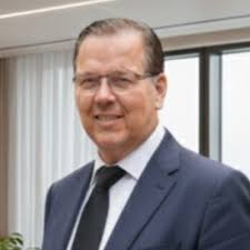 Et voilà ! On y est Il ne faut rien laisser passer Jeremy Nos arrières  grands parents ont pensé qu'il fallait se faire tout petit. On connaît la  suite