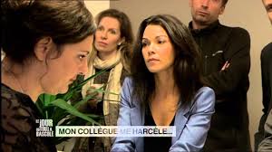 Aux dernières strophrs tout le monde applaudit. Le Jour Ou Tout A Bascule Mon Collegue Me Harcele E55s3 Youtube