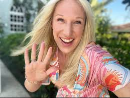 title Okay, to be honest, this is going to sound really weird. Yes, I'm a  real estate agent, but I want to give a public shoutout and recommend some  of my favorite