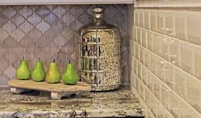 It is common practice to choose a backsplash that has a color matching the movement of your countertop or at the very. How To Pick A Backsplash With Granite Countertops Rsk Marble Granite