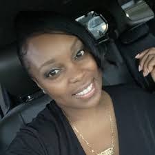 Sade Hinton's Instagram, Twitter & Facebook