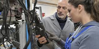 21,179 likes · 102 talking about this · 14,813 were here. Universal Technical Institute Reopens Hands On Labs At All Campuses