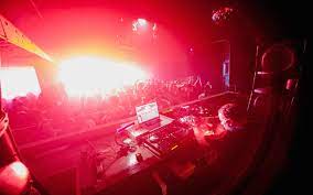 It is snowing right now. 20 Best Nightclubs In The World For Nomadic Party Animals Hostelworld