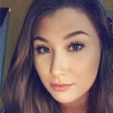 Lexie Ellis's Instagram, Twitter & Facebook