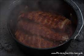 Dutch Oven Ribs Rippchen Beilage Mit Gelinggarantie Meisenfutterung In 2020 Spareribs Rezept Dutsch Oven Rezepte Schmortopf