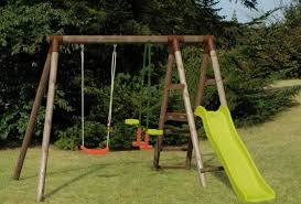Achat / vente au meilleur prix de balançoire portique, les fournisseurs professionnels sont sur hellopro.fr. Cdiscount Portique Balancoire En Bois Avec Toboggan 2 Agres 1m90 A 118 99