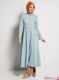 Modanisa Bebek Mavisi Tesettur Pardesu Modelleri Kadinlive Com Hijab Fashion Fashion High Neck Dress