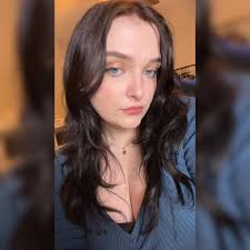 I am seeing a whole lot of people confused or not understanding the daily  cupcake quests or frustrated with them. I just wanted to recommend a little  tip to make it easier