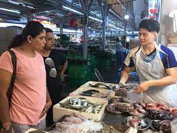 Fishmart is a subsidiary of a wholesale fish business with more than 40 years of experience in catching and supplying all kinds of live seafood. Millennial Turns His Back On An Office Job Opts For Life In The Wet Market Today