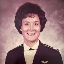 Elaine Crumpler's Instagram, Twitter & Facebook