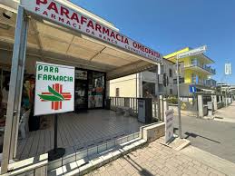 Farmacia Lungomare Sirena 374, Tortoreto, Rif. 113367919 - Immobiliare.it