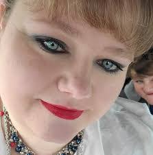 Mandy Sparks's Instagram, Twitter & Facebook